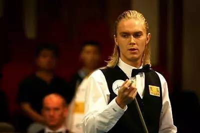 教练在场边 教练在场边